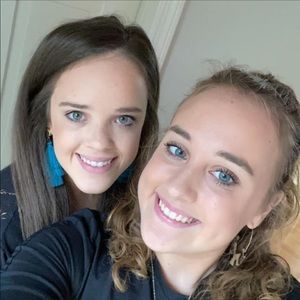 Meet your Posher, Katelyn